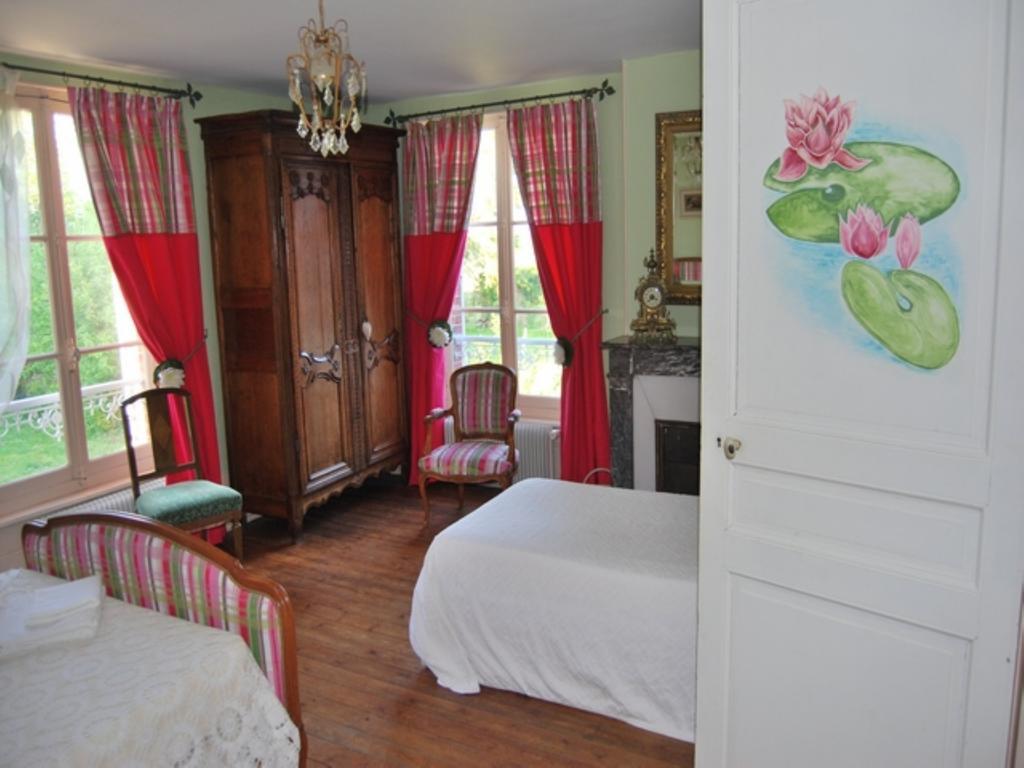 Bed and Breakfast Chez Francine Et Xavier Froissy  Екстер'єр фото